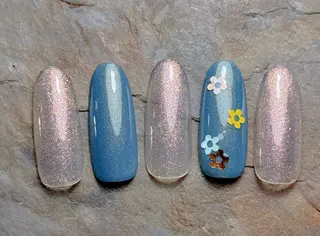 ネイル マジックミラー所属・マジック ミラーのネイルデザイン