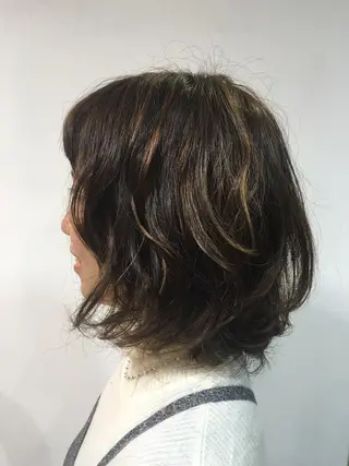 ミディアム カラー パーマ 星 沙織のヘアスタイル