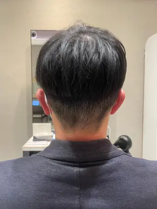 メンズ 頭から整える美容師 松田のヘアスタイル
