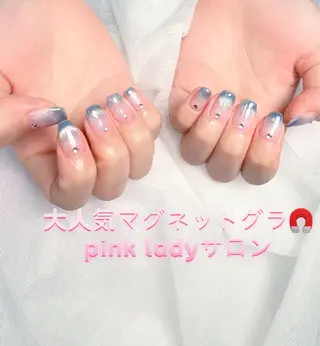 ネイル pink ladyサロン所属・べ にのネイルデザイン