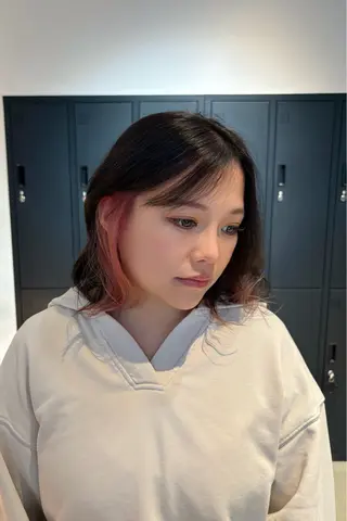 ミディアム カラー 🌊インナーカラー 🐬櫻井海星のヘアスタイル