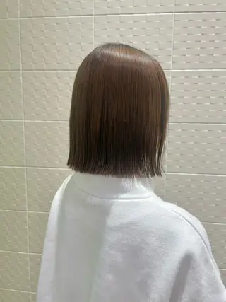 ミディアム カラー ZELE新瑞橋店所属・吉川 璃々花のヘアスタイル