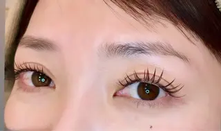 マツエク・マツパ chouchou.柏 西口🐈‍⬛🐾岩寺のマツエク・マツパデザイン