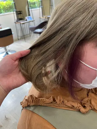 ミディアム ELEN 新百合ヶ丘のヘアスタイル