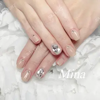 ネイル 🦋 Queenieのネイルデザイン