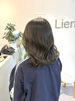 カラー Akane lienのヘアスタイル