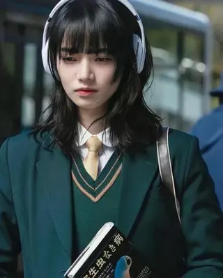 莉乃/縮毛矯正/髪質 改善/艶カラーのヘアスタイル