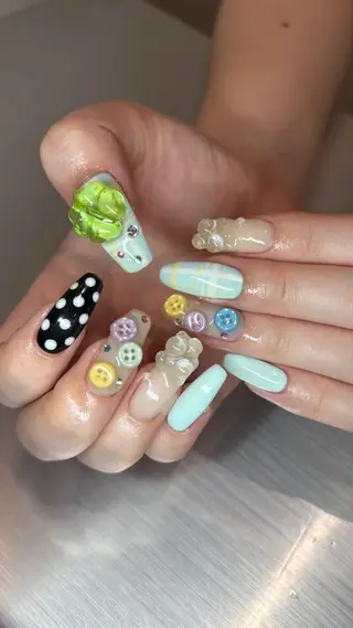 ネイル 👽個性派ネイル🎀 komachiのマツエク・マツパデザイン