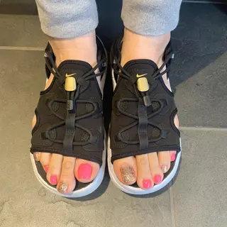 ネイル 鈴木 里奈のネイルデザイン