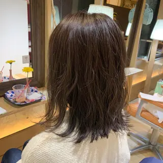 ミディアム カラー hair make DAISY LOTUS所属・MAYU🪡 透明感カラー/耳ツボのヘアスタイル