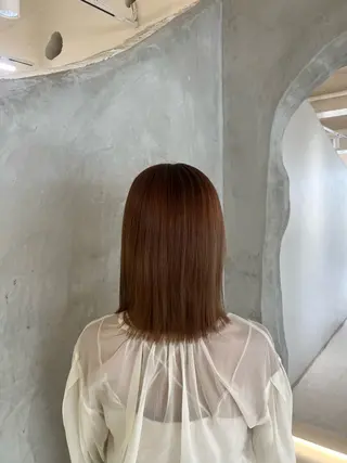 ミディアム カラー effect横浜所属・切りっぱなしボブ/ 艶カラー/綾莉のヘアスタイル