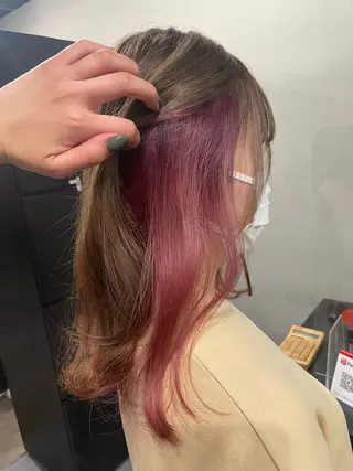 セミロング カラー 石川 聖奈のヘアスタイル