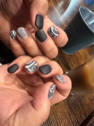 ネイル Revia所属・Revia おおだちあやなのネイルデザイン