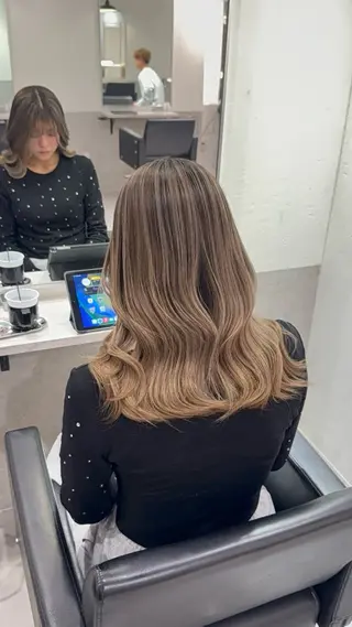 カラー ciera. アオイ🪐✩.*˚のヘアスタイル