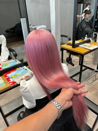 ロング ラフィスヘアー オウスケのヘアスタイル