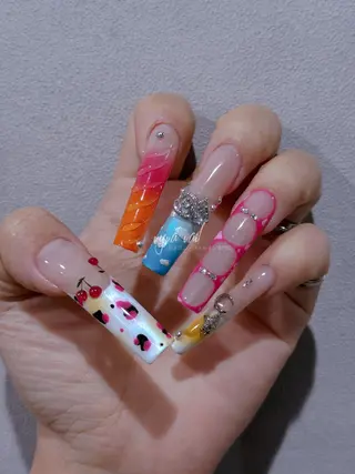 ネイル 長さ出し専門 nynaのネイルデザイン