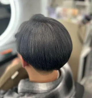 カラー メンズ 成安 雪菜のヘアスタイル