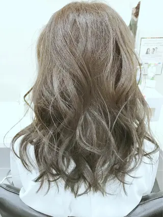 ロング カラー 関口 友行のヘアスタイル