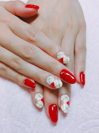 ネイル THECOLORS所属・近貞 莉奈のネイルデザイン