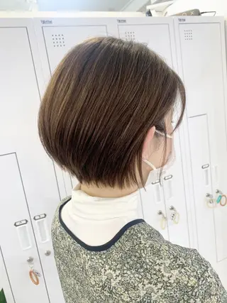 ショート レイヤー×縮毛矯正 深見 拓のヘアスタイル