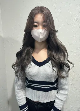 ロング カラー ハイトーン/レイヤー /艶カラー🎀のヘアスタイル