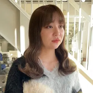 ロング カラー 安西 香利奈のヘアスタイル