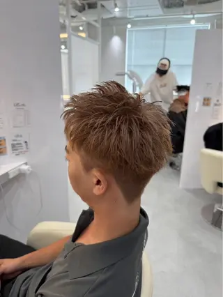 ショート カラー メンズ R/🤎 パーマ&ブリーチ🔥のヘアスタイル