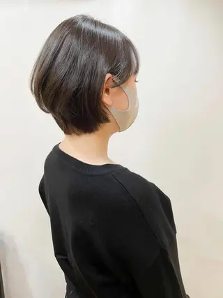 ショート カラー あずまぐち めぐみのヘアスタイル