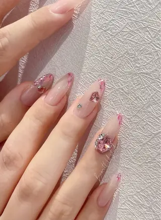 ネイル 高木 維麗絲のネイルデザイン