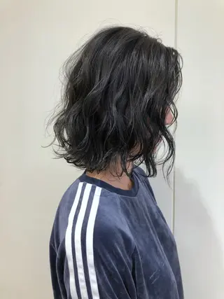 ミディアム カラー ケアブリーチ 坪井佑樹のヘアスタイル