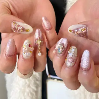 ネイル Blomeel Nailのネイルデザイン