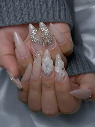 ネイル LEELA NAIL STUDIO所属・LEELA NAIL STUDIOのネイルデザイン