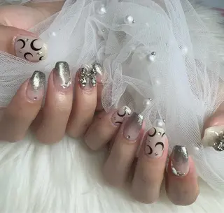 ネイル &ME ネイルサロンのネイルデザイン