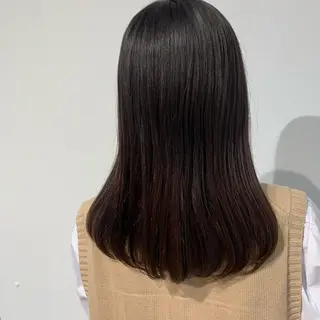 ミディアム 山内 愛可のヘアスタイル