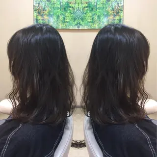 セミロング カラー 🐝肥田 しょーと🐝のヘアスタイル