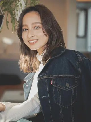 ミディアム 柳下 涼のヘアスタイル