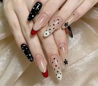 ネイル Kaka_ パラジェル、長さだしのネイルデザイン