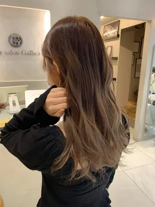 セミロング カラー TENELE所属・チバ タクミのヘアスタイル