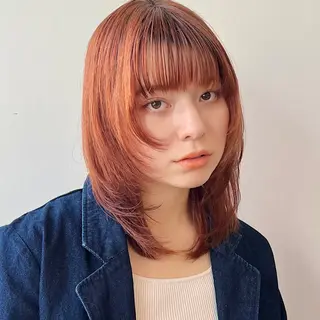 ミディアム カラー あやめ【顔まわり/レ イヤー/柔らかカラ】のヘアスタイル