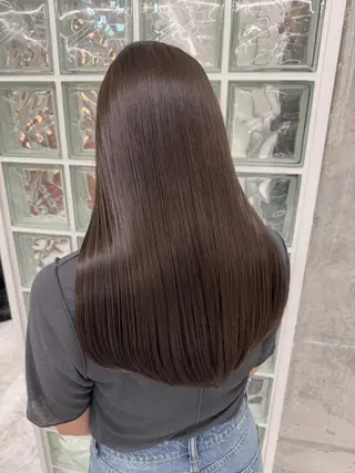 ロング オートル所属・渋谷透明感カラー🩵 愛優美のヘアスタイル