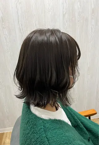 ショート カラー 小野 真彩のヘアスタイル