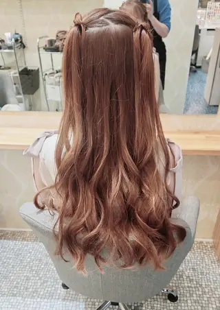 ヘアアレンジ FIRST天神駅直結 jrメンバーJUN④のネイルデザイン