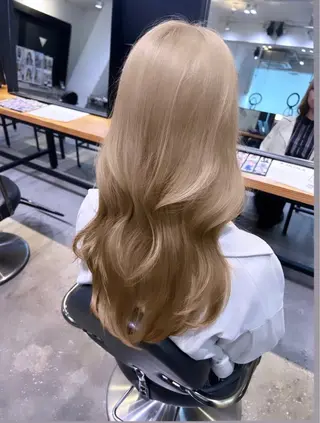 ロング 縮毛矯正 宮本晃成のヘアスタイル