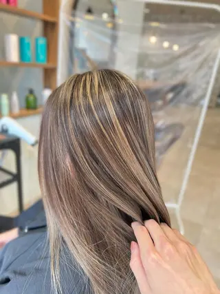 ロング カラー 💎エクステ専門店 BIZE梅田🇰🇷のヘアスタイル