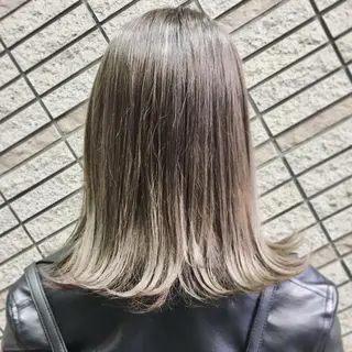 ミディアム カラー N° jillva ♦️川端裕司♦️のヘアスタイル