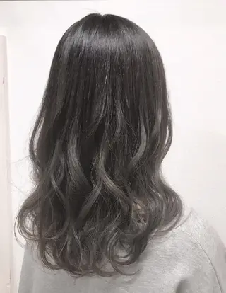 ロング カラー GiseL ジゼル六本松のヘアスタイル