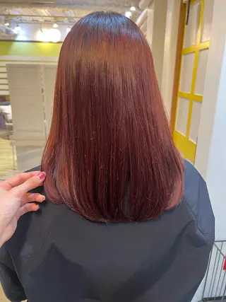 ミディアム カラー Garland 表参道所属・ミディアムレイヤー/ 艶カラー🎀　emiのヘアスタイル