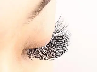 マツエク・マツパ une 石橋阪大前・ 箕面・池田・蛍池のマツエク・マツパデザイン