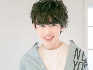 カラー パーマ 奈良村 圭吾のヘアスタイル