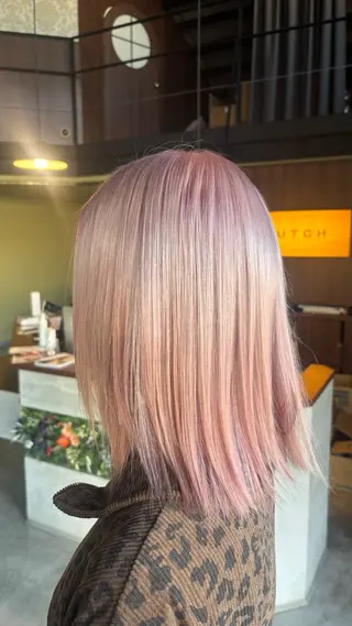 ミディアム カラー 石川 明歌音のヘアスタイル